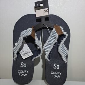 SO Comfy Foam Denim Blue Ladies Flip Flops Sandals size 7 NWT Kohl`s